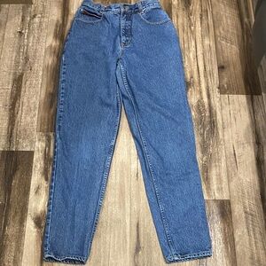 Vintage Lawman embossed logo jeans. Size 7